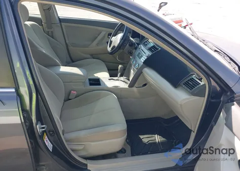 2007 Toyota Camry Le z USA, uszkodzony, nr VIN 4T1BE46K97U013189